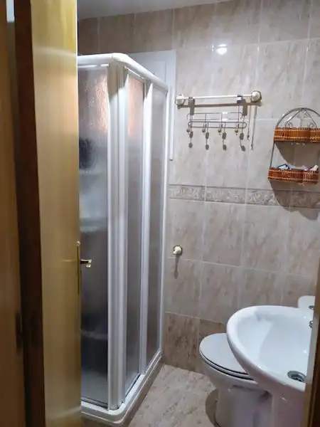 Baño de Piso en venta en Vélez-Málaga con Trastero, Amueblado y Piscina comunitaria