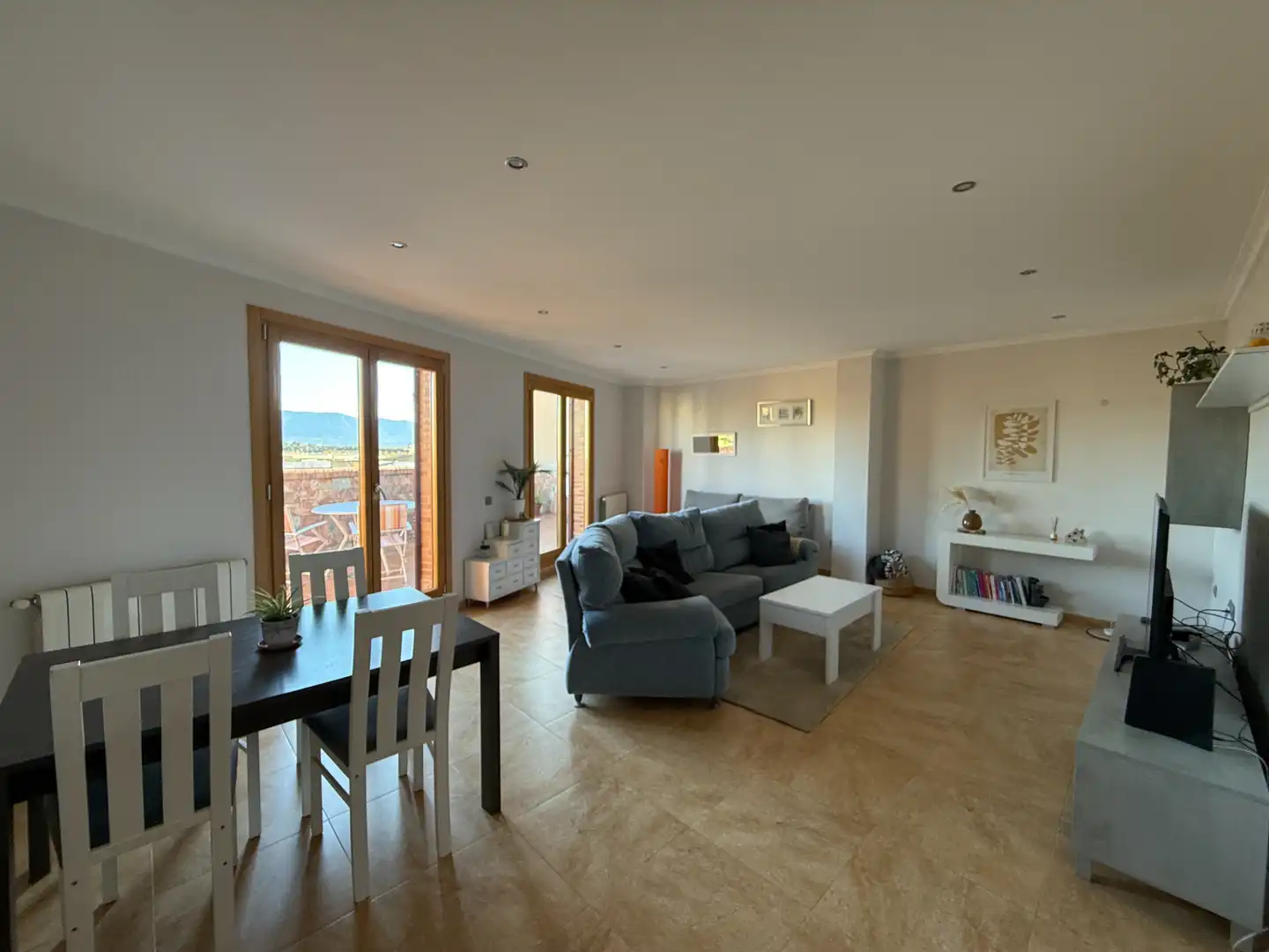 Wohnzimmer von Dachboden zum Verkauf in Benigànim mit Klimaanlage, Heizung und Terrasse
