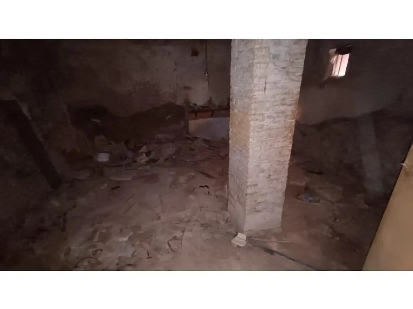 Casa o xalet en venda en Villar del Arzobispo amb Terrassa i Balcó