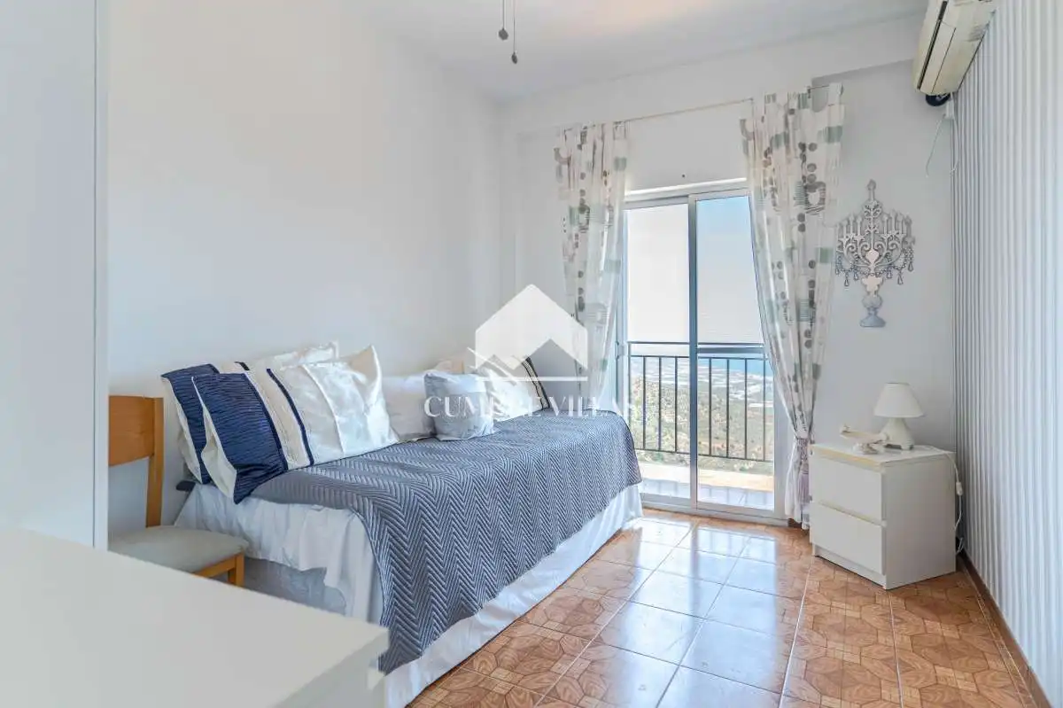 Dormitori de Casa o xalet en venda en Lújar amb Jardí privat, Terrassa i Internet
