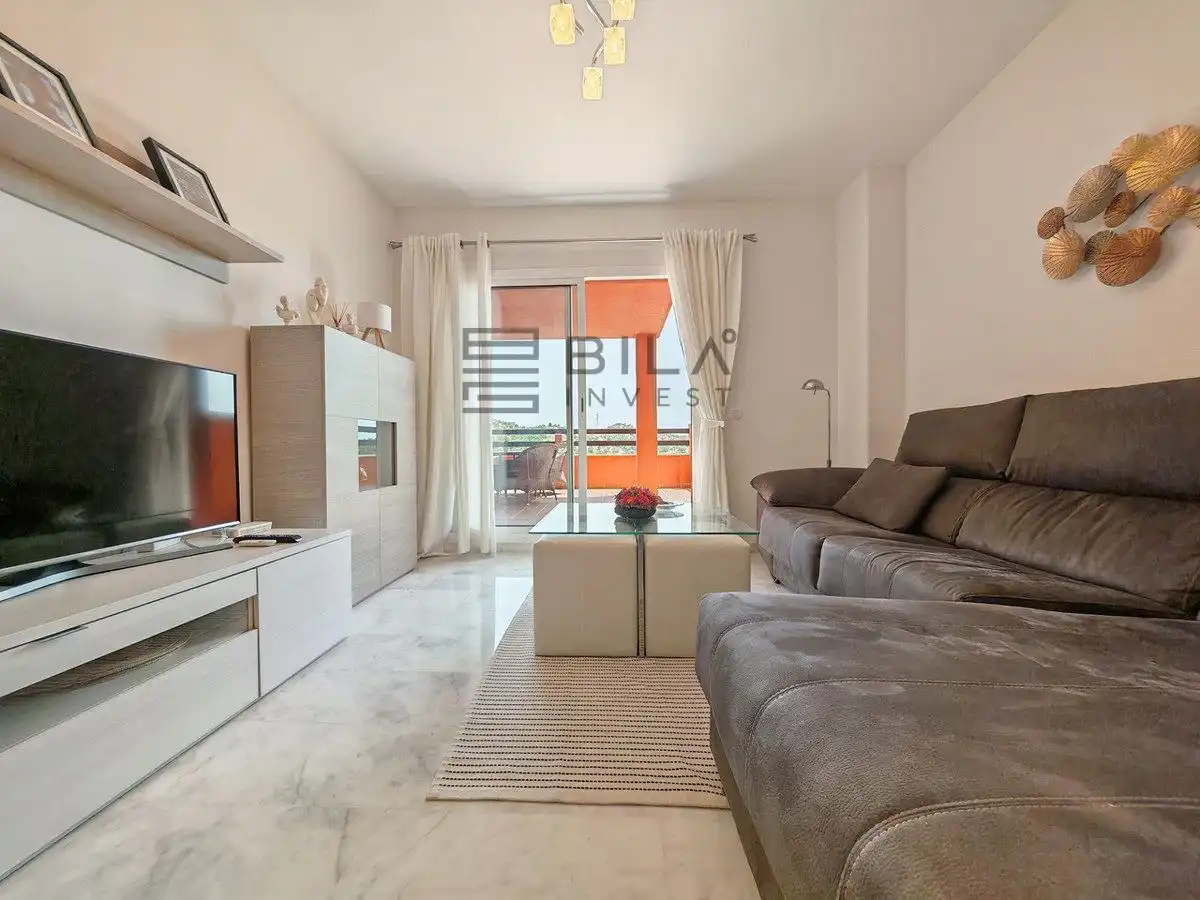 Flat with pool for sale in Urb. Reserva de Marbella, imagen 7