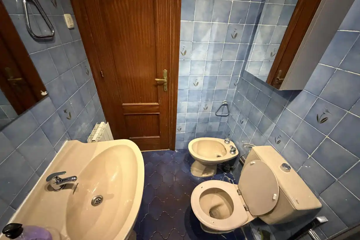 Bany de Pis en venda en Madrid amb Calefacció, Terrassa i Forn