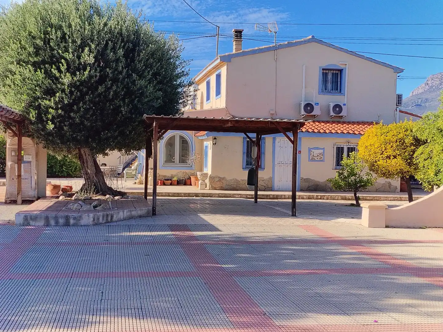 Vista exterior de Casa o chalet en venta en L'Alfàs del Pi con Aire acondicionado, Calefacción y Terraza