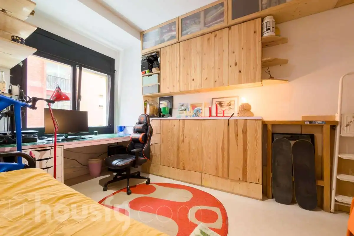 Habitación de Piso en venta en Barcelona con Terraza