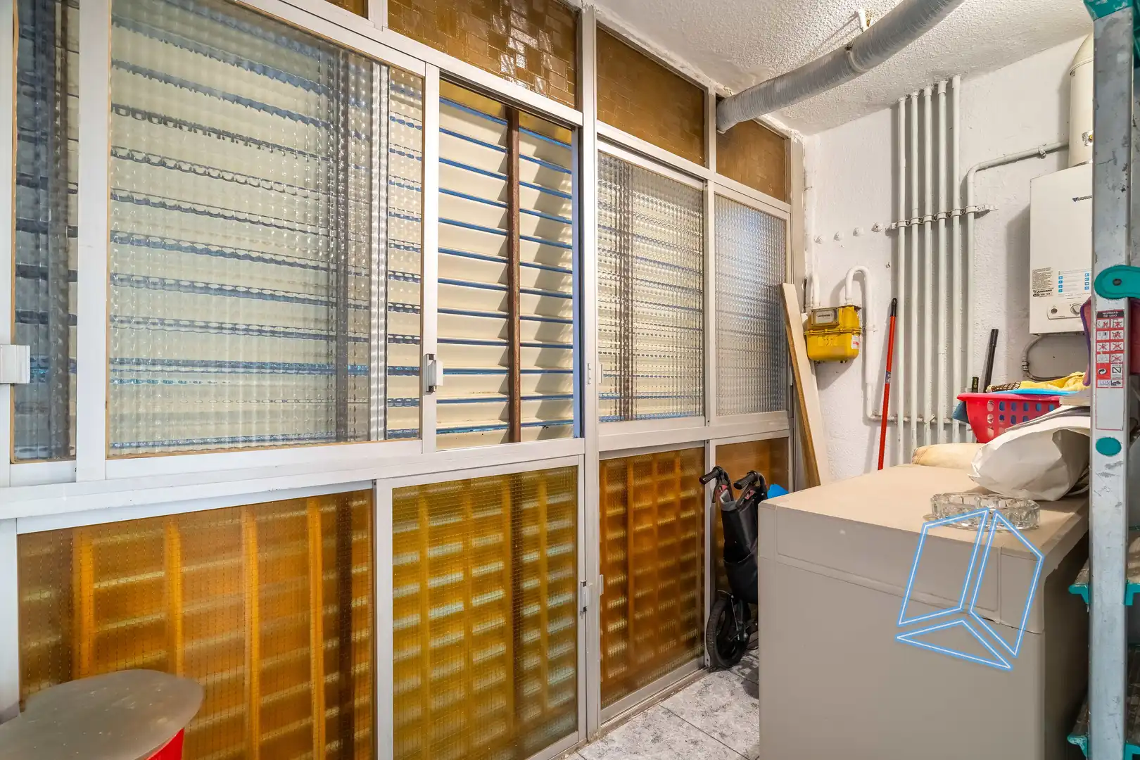 Piso en venta en Cornellà de Llobregat con Balcón
