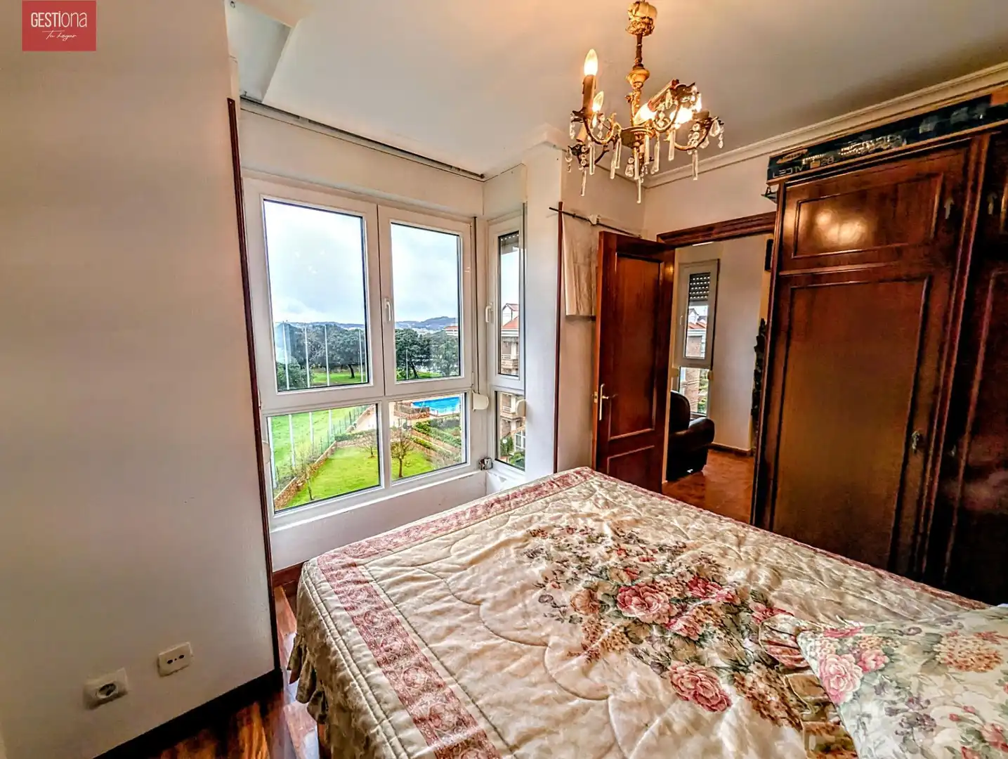 Habitación de Apartamento en venta en Noja con Calefacción, Terraza y Balcón