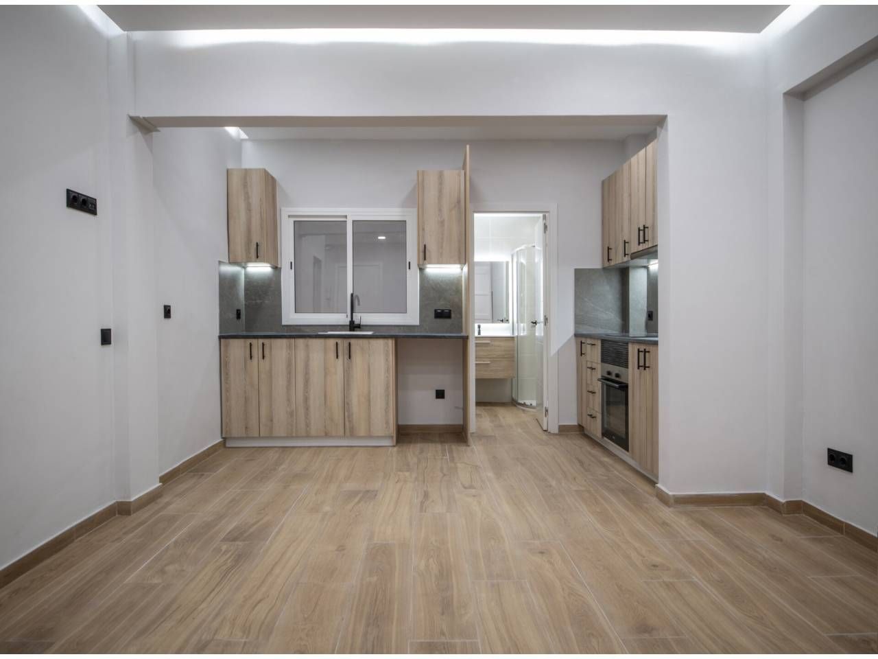 Kitchen of Duplex for sale in  Barcelona Capital  with Air Conditioner, Terrace and Alarm