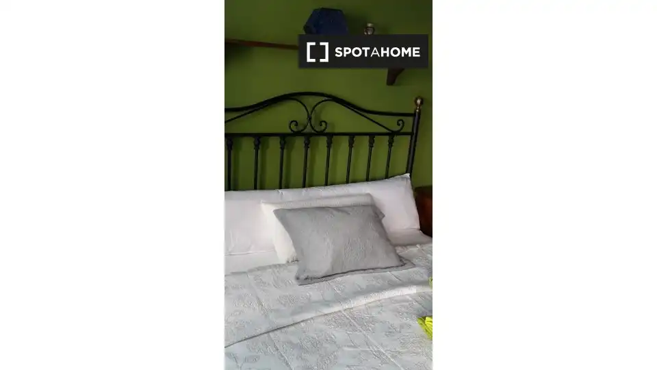 Room in Alcalá