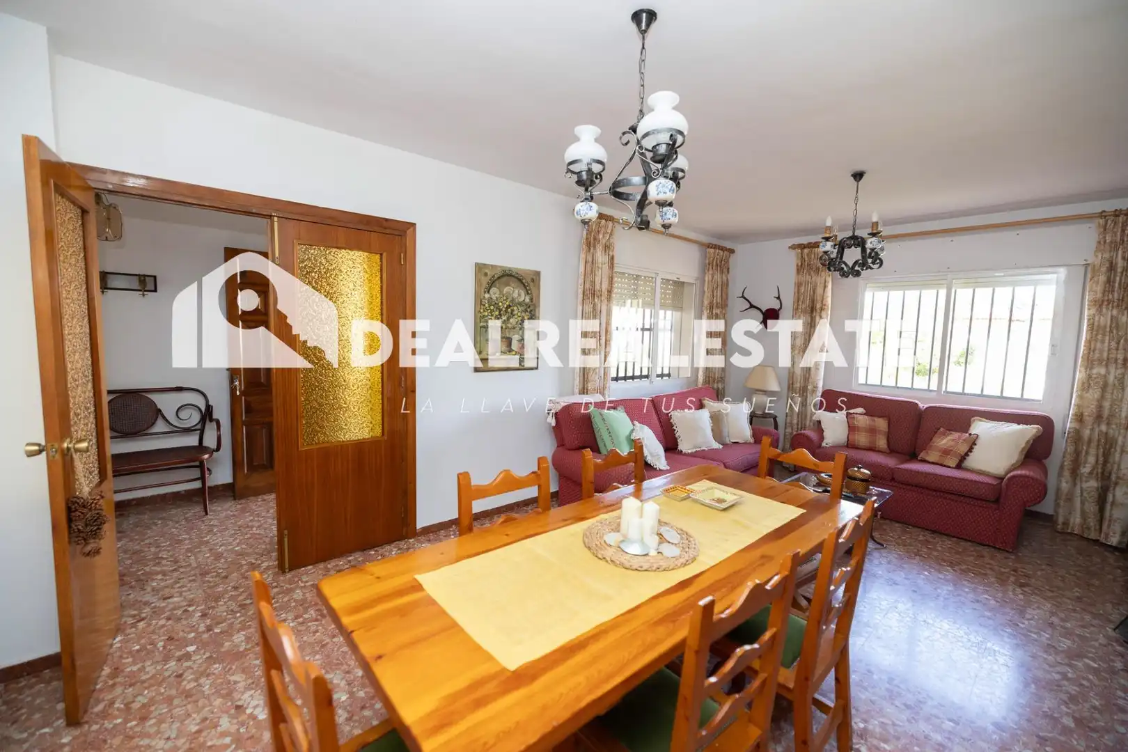 Vista exterior de Casa o xalet en venda en Almonte amb Jardí privat, Terrassa i Moblat