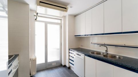 Photo 3 of Room in Castillejos - Cuzco, Madrid Capital