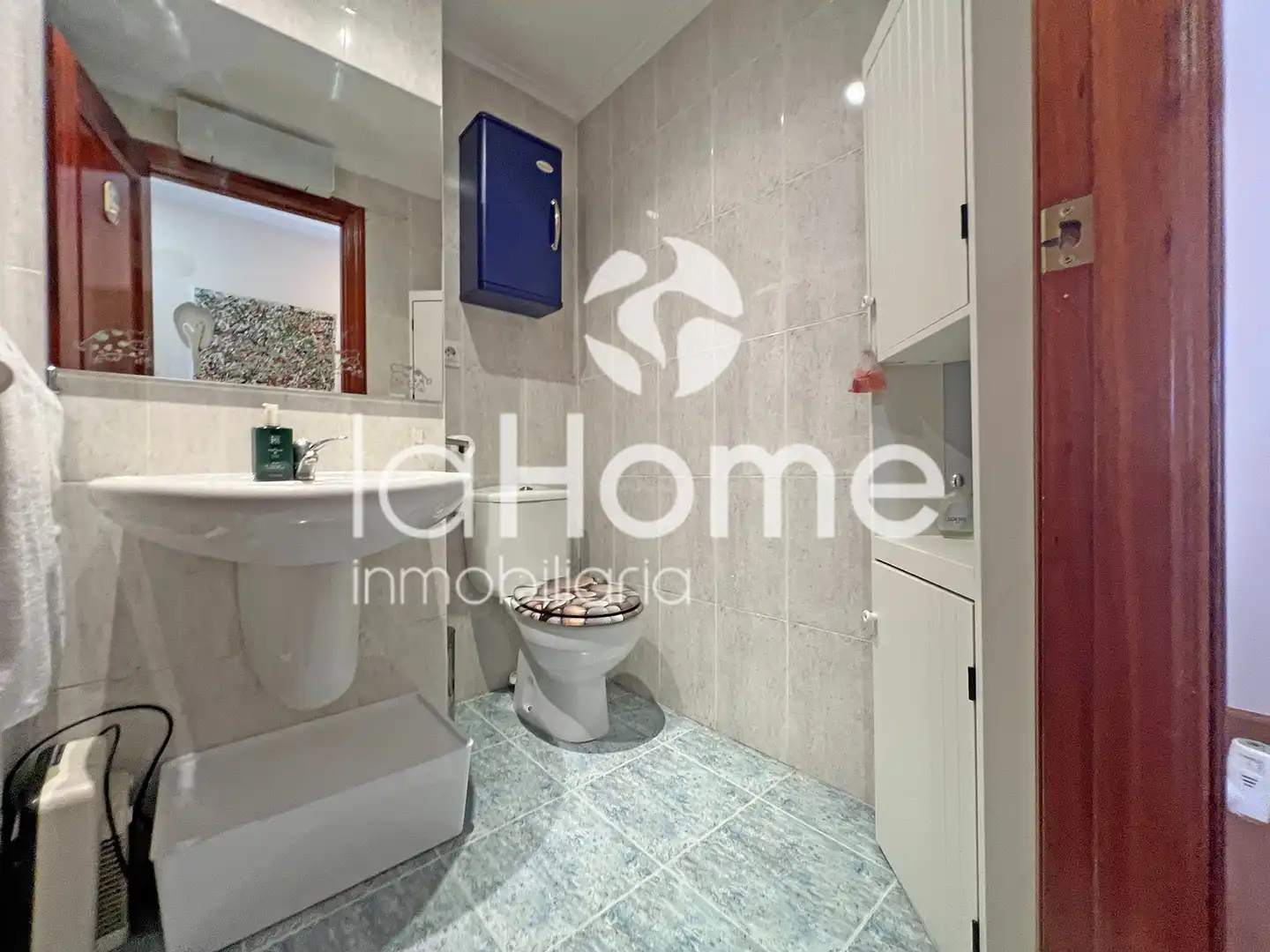 Badezimmer von Dachboden zum Verkauf in Valencia mit Klimaanlage, Heizung und Parkett