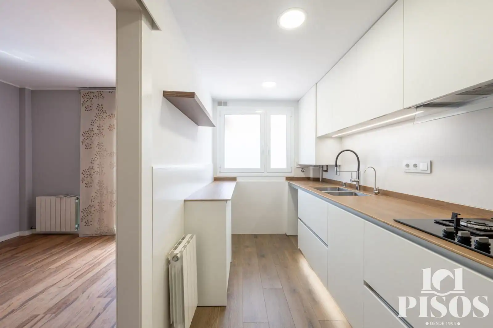 Cuina de Àtic en venda en Rubí amb Aire condicionat, Calefacció i Parquet