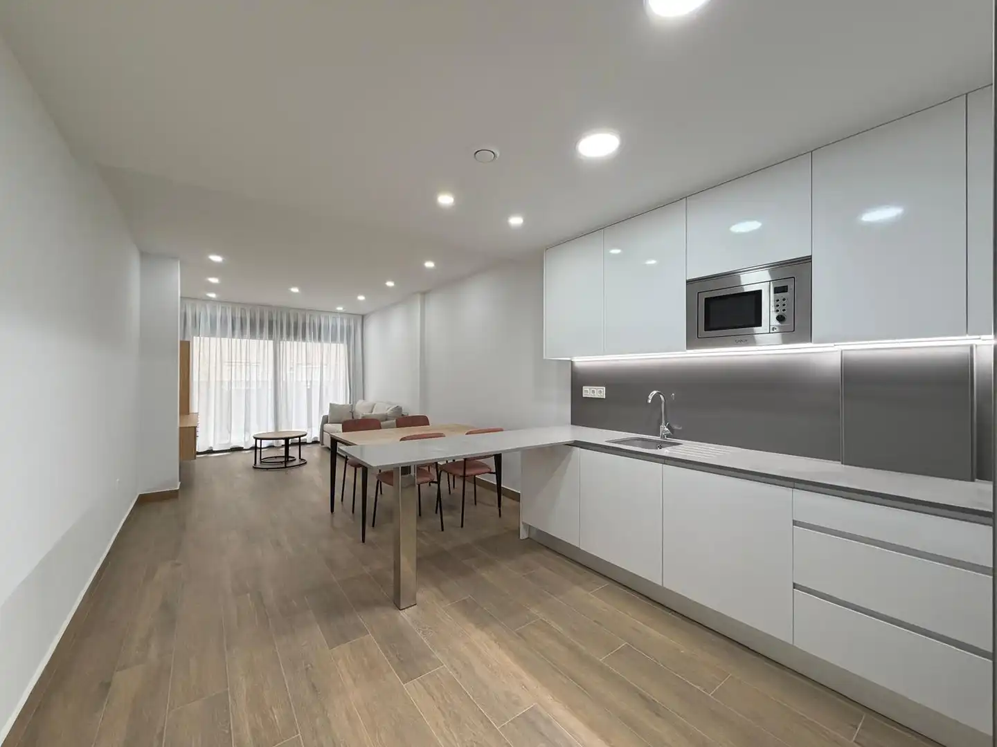 Apartament amb terrassa en venda a Calle LA LOMA