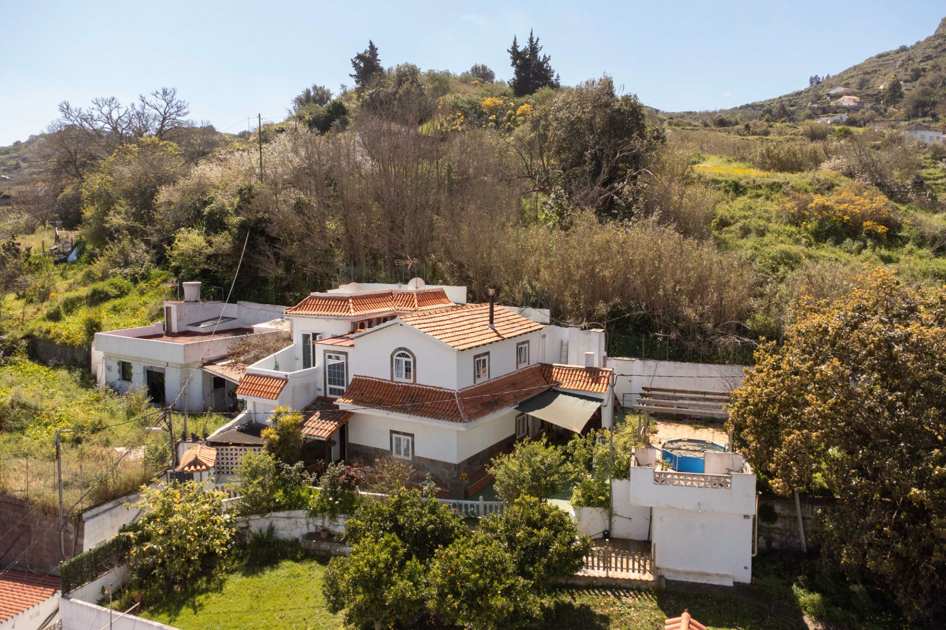 Vista exterior de Finca rústica en venda en Teror amb Jardí privat, Terrassa i Piscina