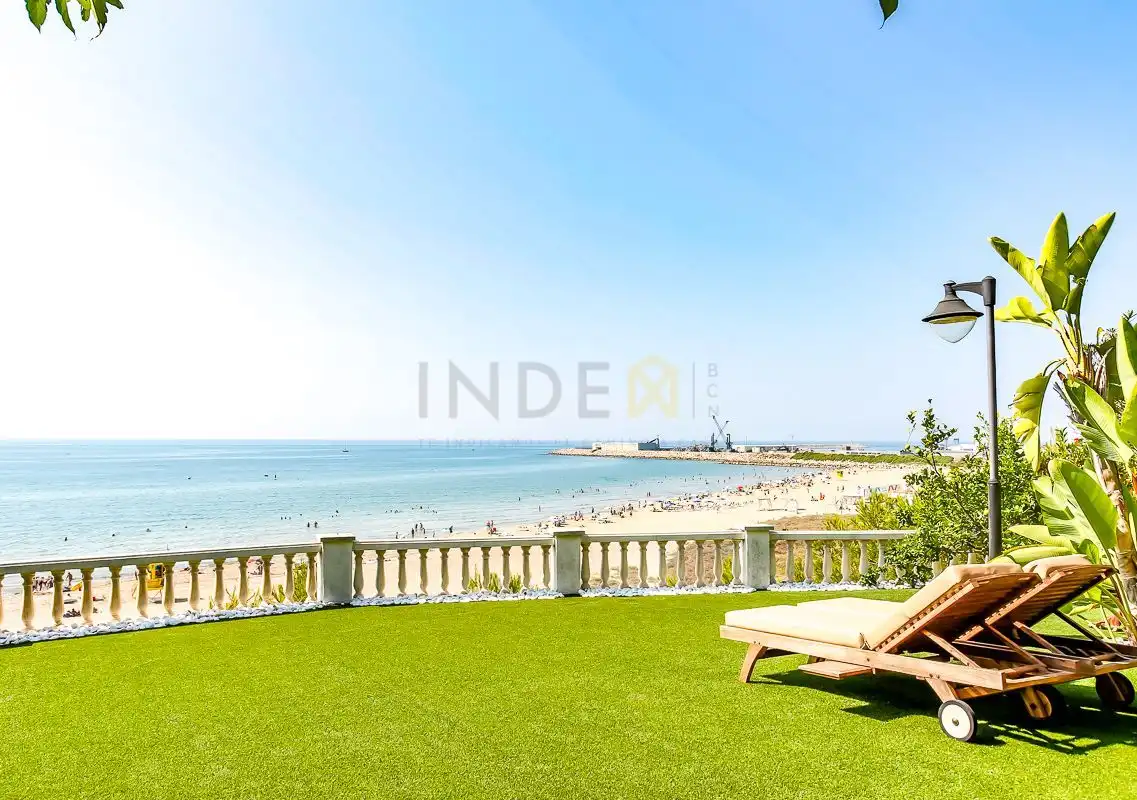 Terrassa de Casa o xalet de lloguer en Vilanova i la Geltrú amb Aire condicionat, Calefacció i Jardí privat