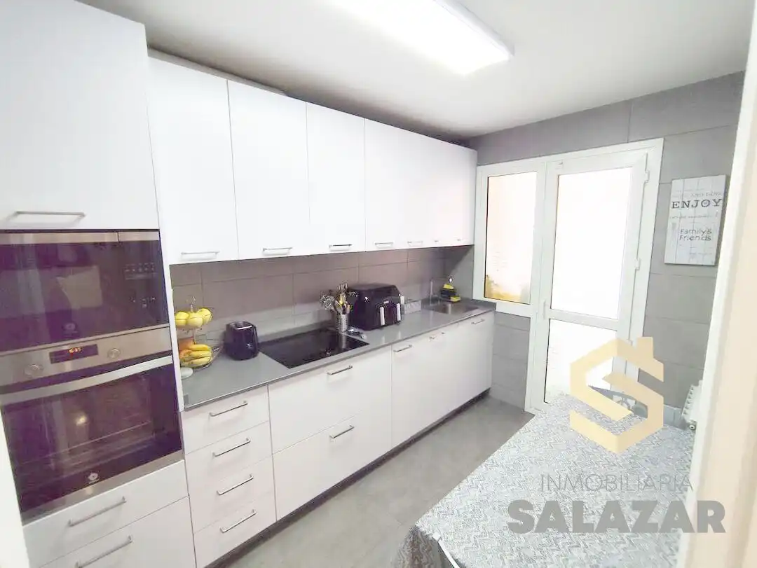 Kitchen of Flat for sale in Bilbao   with Heating, Storage room and Balcony