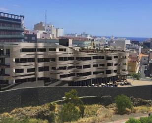 Exterior view of Apartment for sale in  Santa Cruz de Tenerife Capital  with Storage room and Swimming Pool