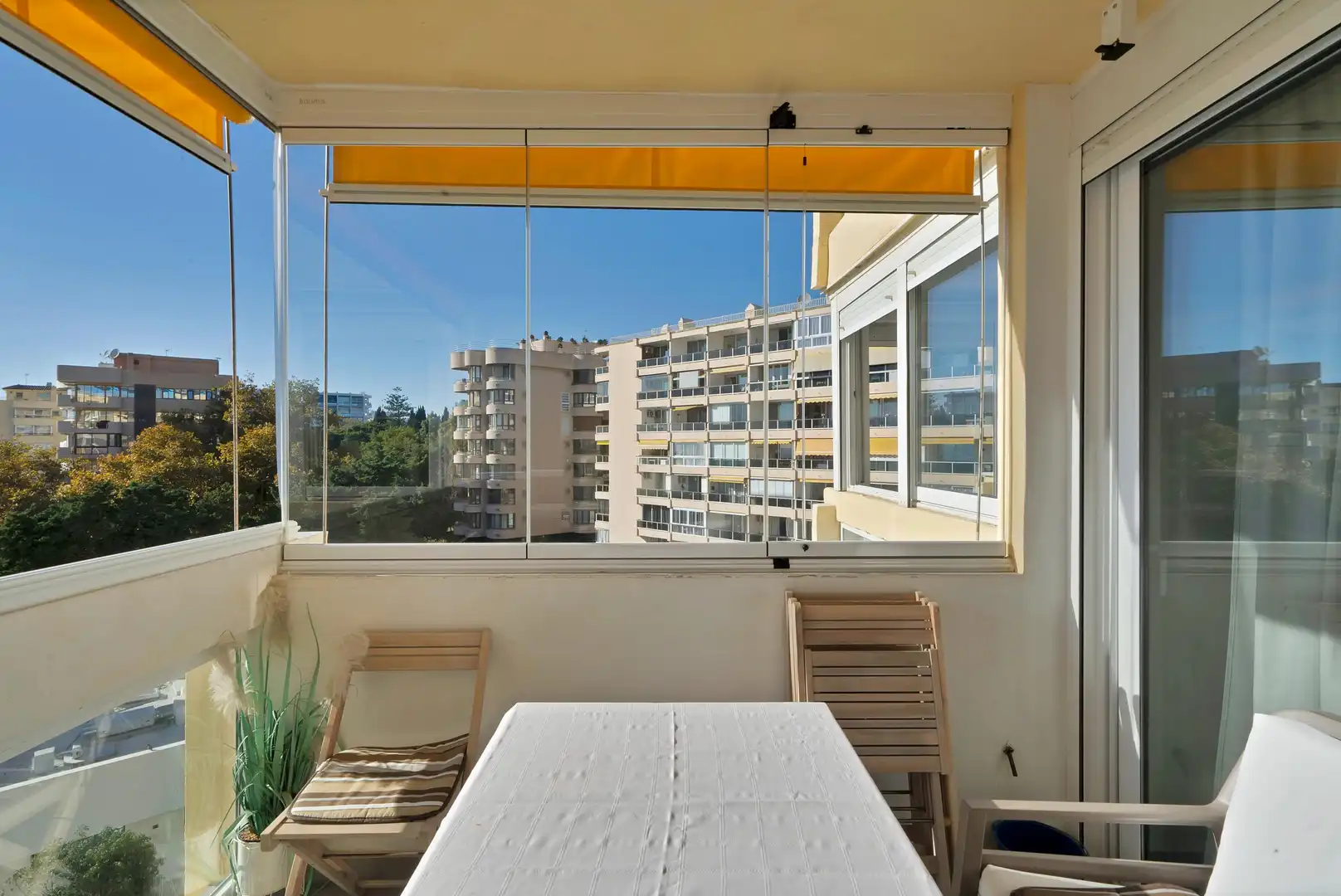 Terraza de Apartamento en venta en Marbella con Calefacción, Terraza y Piscina comunitaria