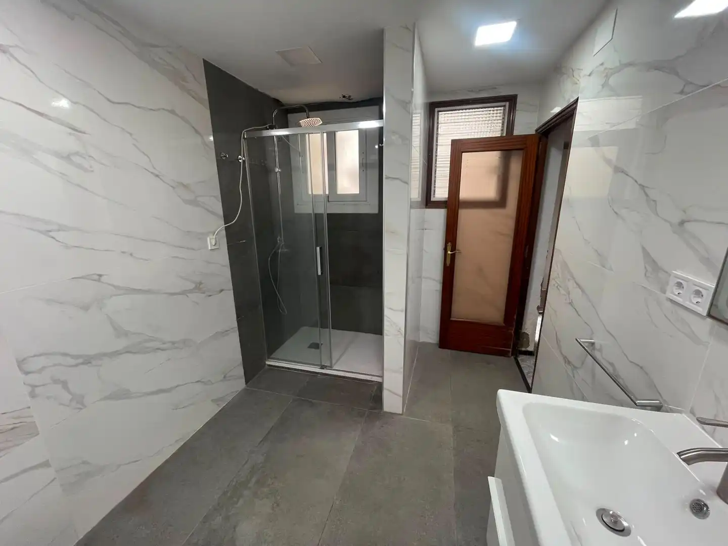 Baño de Casa adosada en venta en Terrassa con Aire acondicionado y Calefacción