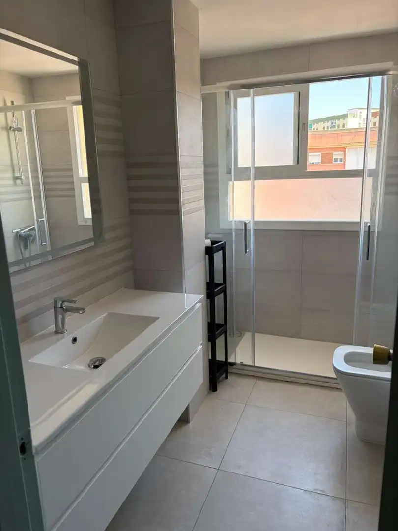 Bany de Pis de lloguer en Bailén - Miraflores