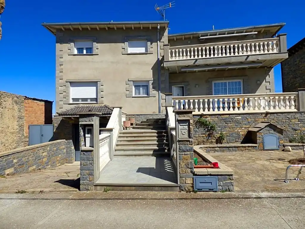 Casa o chalet en venta en C. la Corona, 2-20, Aínsa-Sobrarbe