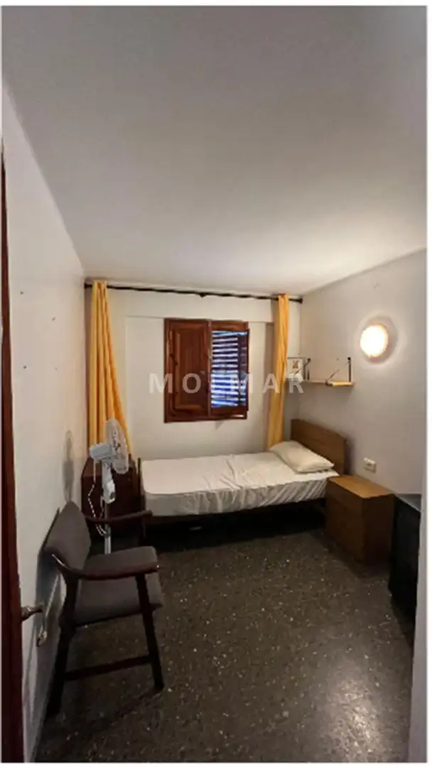 Habitación de Piso en venta en Tavernes de la Valldigna con Terraza, Trastero y Balcón
