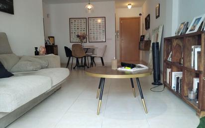 Sala d'estar de Pis en venda en Camarles amb Balcó i Piscina comunitària
