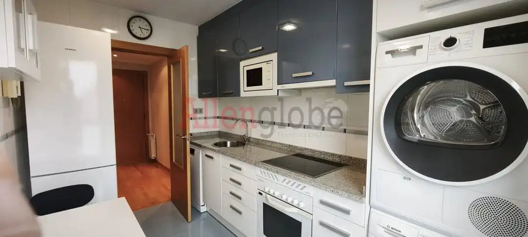 Piso de alquiler en Montecerrao