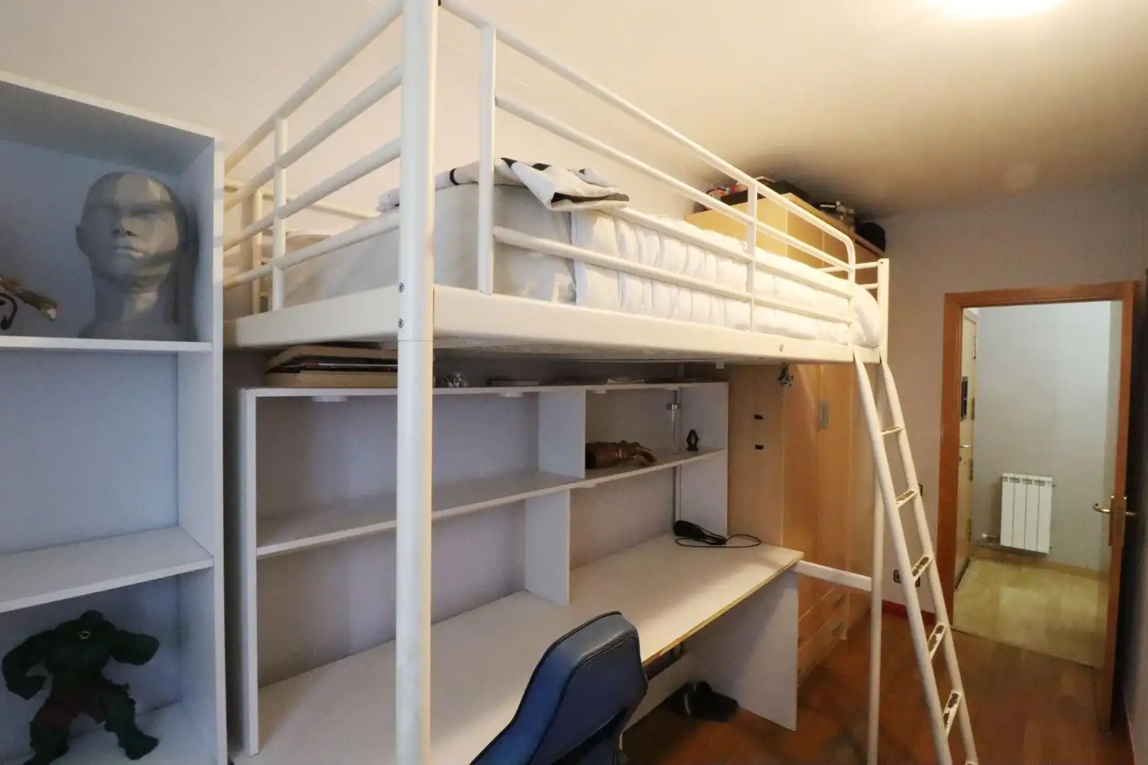 Habitación de Piso en venta en Sabadell con Calefacción, Parquet y Terraza