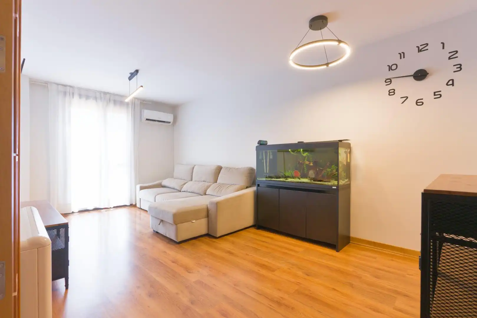 Living room of Flat for sale in Armilla  with Air Conditioner, Heating and Storage room