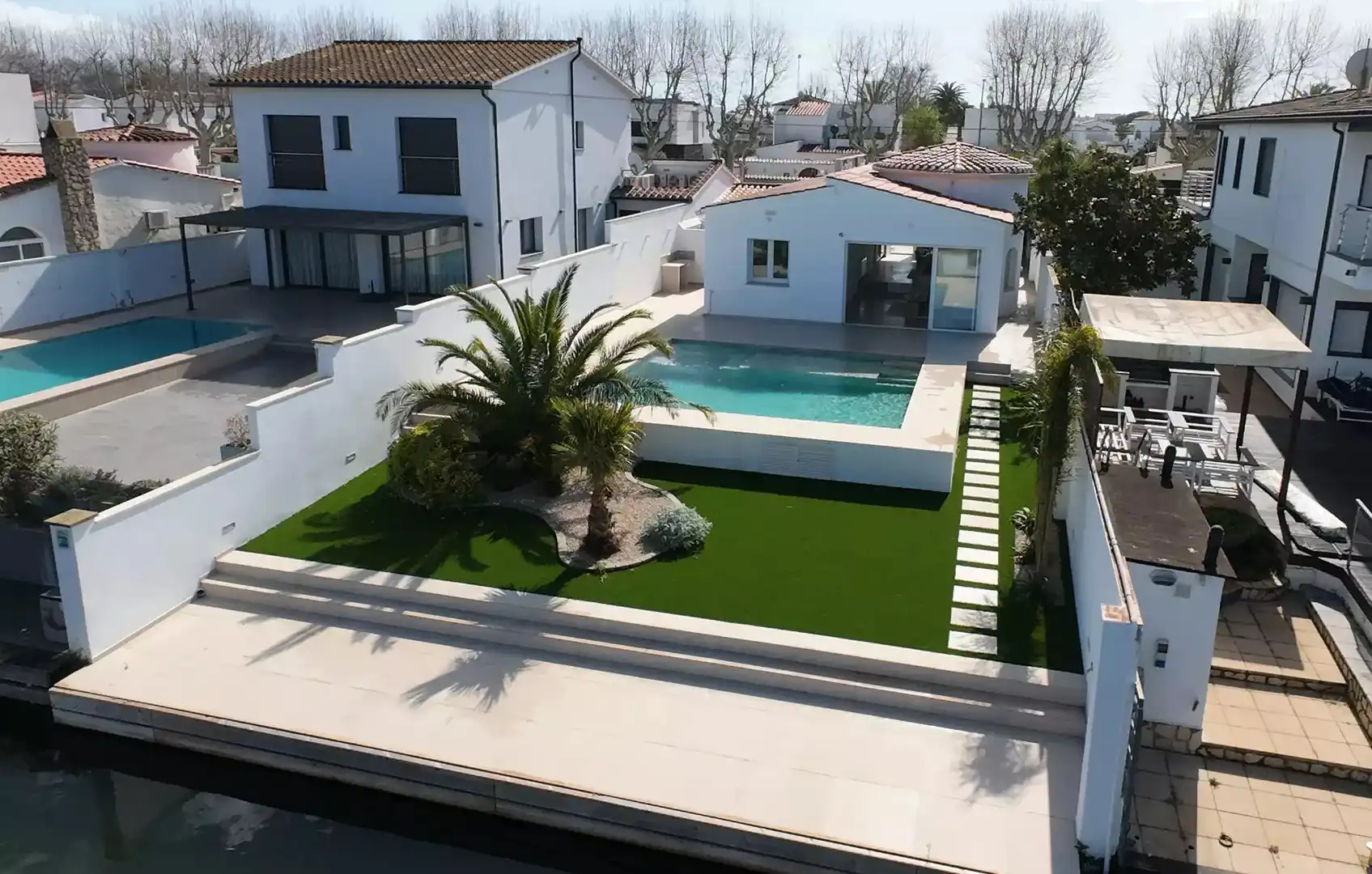 Piscina de Casa o xalet en venda en Empuriabrava amb Aire condicionat, Calefacció i Jardí privat