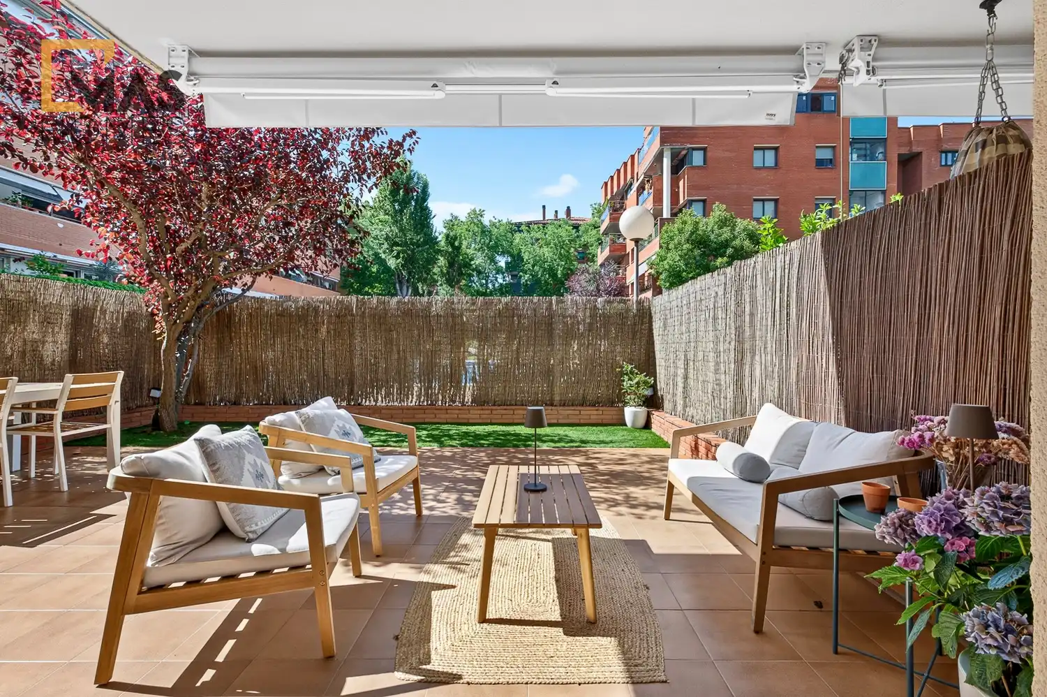 Terraza de Piso en venta en Sant Cugat del Vallès con Aire acondicionado, Calefacción y Jardín privado