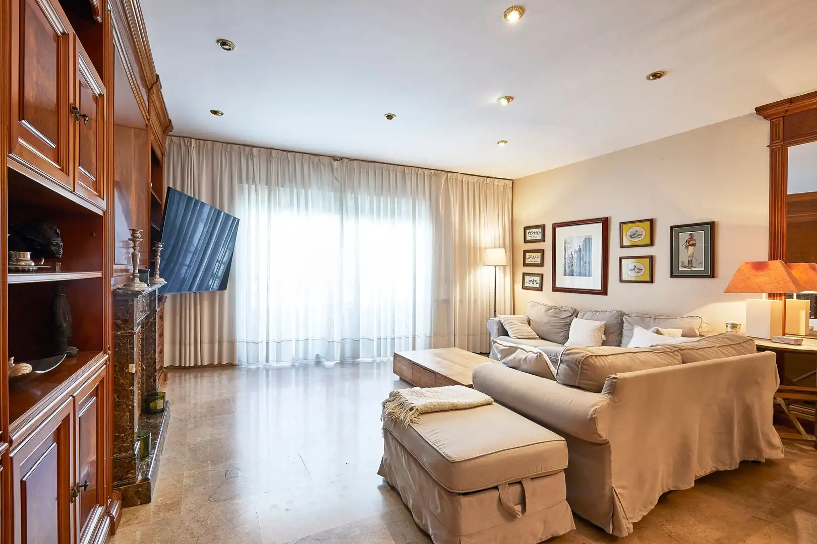 Living room of Detached homes for sale in Badalona  with Air Conditioner, Heating and Terrace