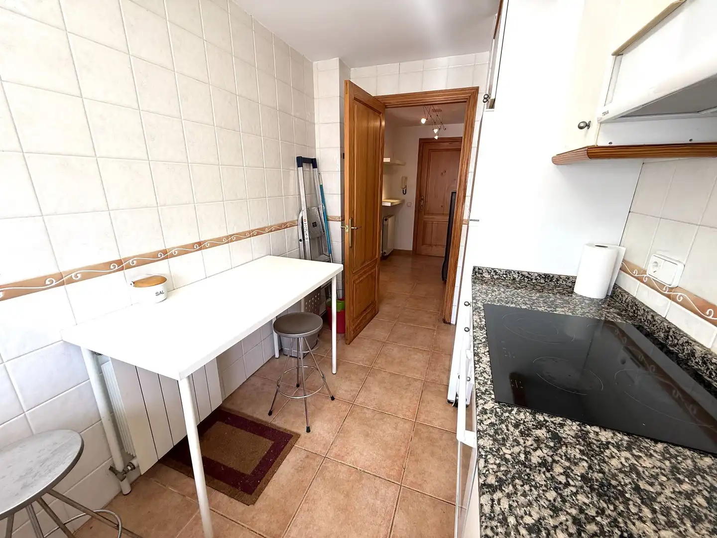 Küche von Wohnungen zum Verkauf in Santa Eulària des Riu mit Klimaanlage, Heizung und Terrasse