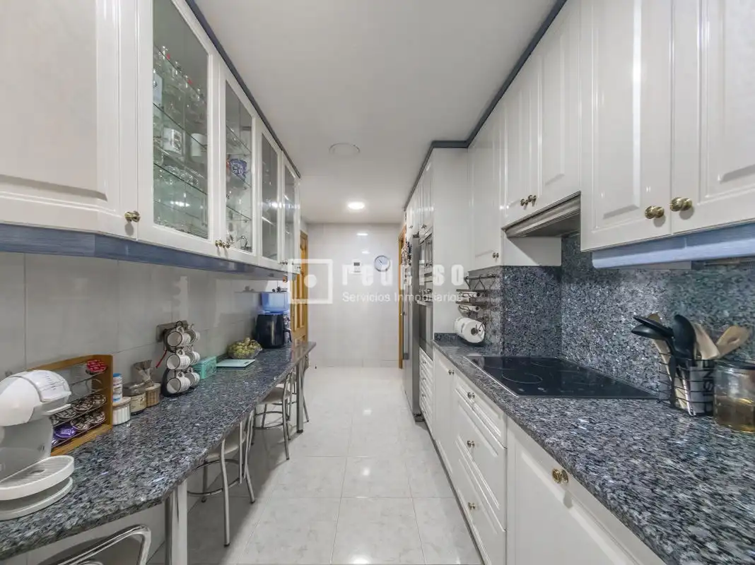 Kitchen of Flat for sale in Alcorcón  with Private garden and Swimming Pool
