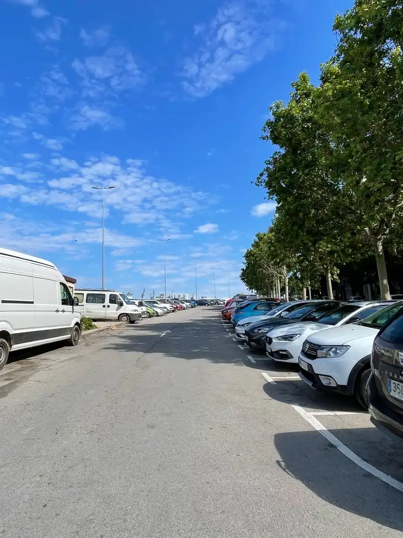 Parking de Ático en venta en Mataró con Aire acondicionado, Calefacción y Terraza