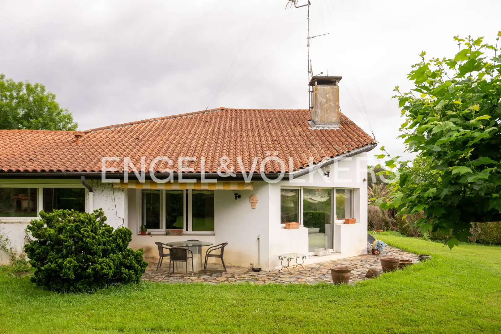 Vista exterior de Casa o chalet en venta en Ascain con Calefacción, Jardín privado y Terraza