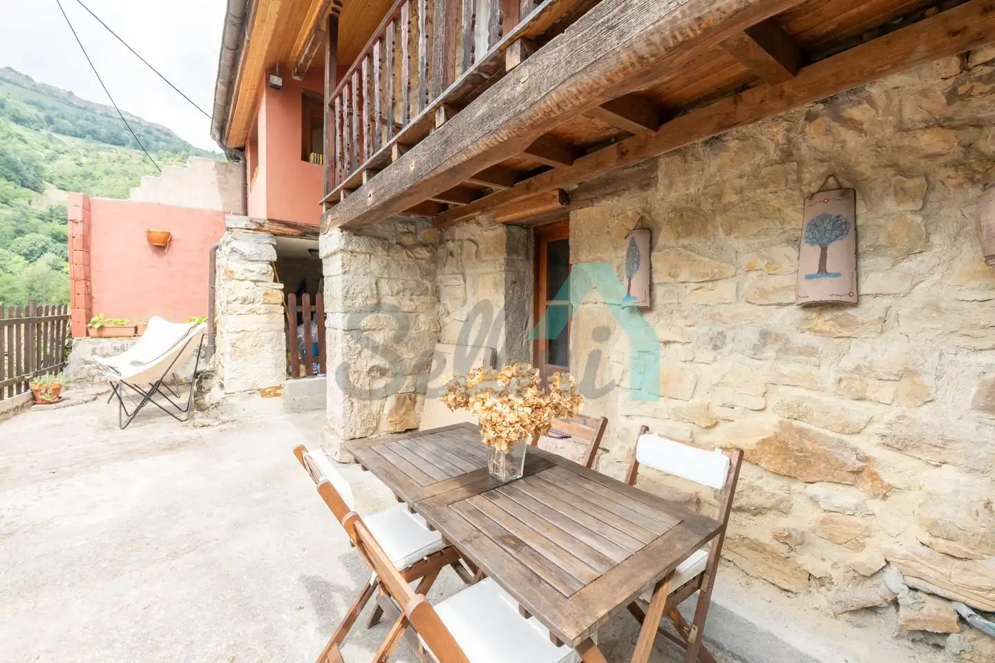 Einfamilien-Reihenhaus zum Verkauf in Lugar Bustiello, Proaza