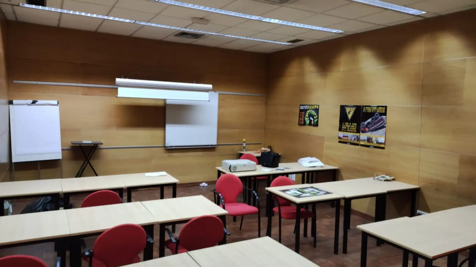 Premises for sale in Las Palmas de Gran Canaria  with Air Conditioner