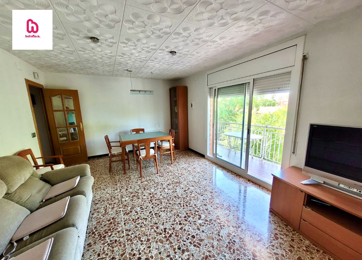 Vista exterior de Pis en venda en Viladecans amb Calefacció, Moblat i Balcó