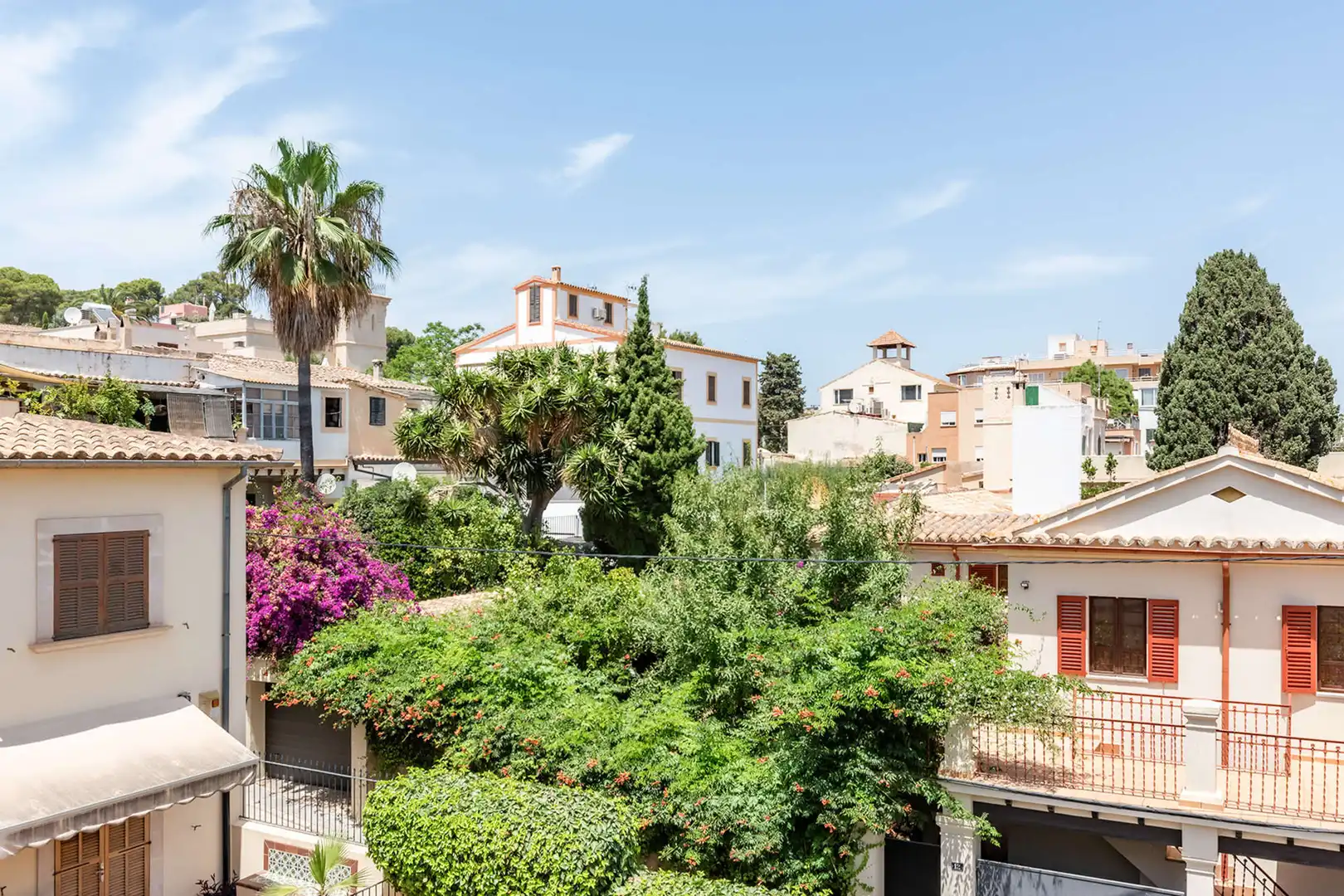 Vista exterior de Casa adosada en venda en  Palma de Mallorca amb Aire condicionat, Terrassa i Moblat
