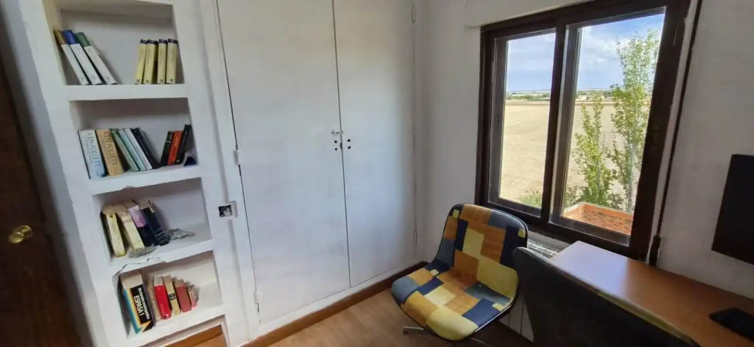 Schlafzimmer von Haus oder Chalet zum Verkauf in Castellanos de Villiquera mit Heizung, Privatgarten und Terrasse