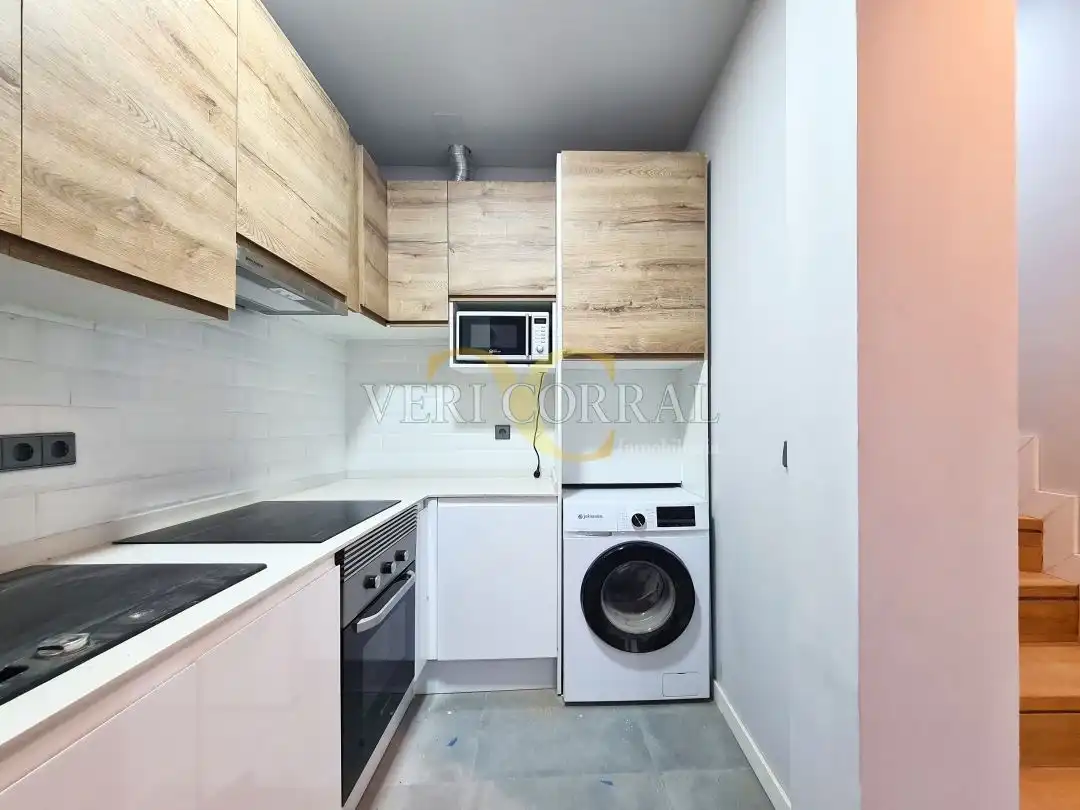 Kitchen of Flat for sale in Gijón   with Heating and Alarm
