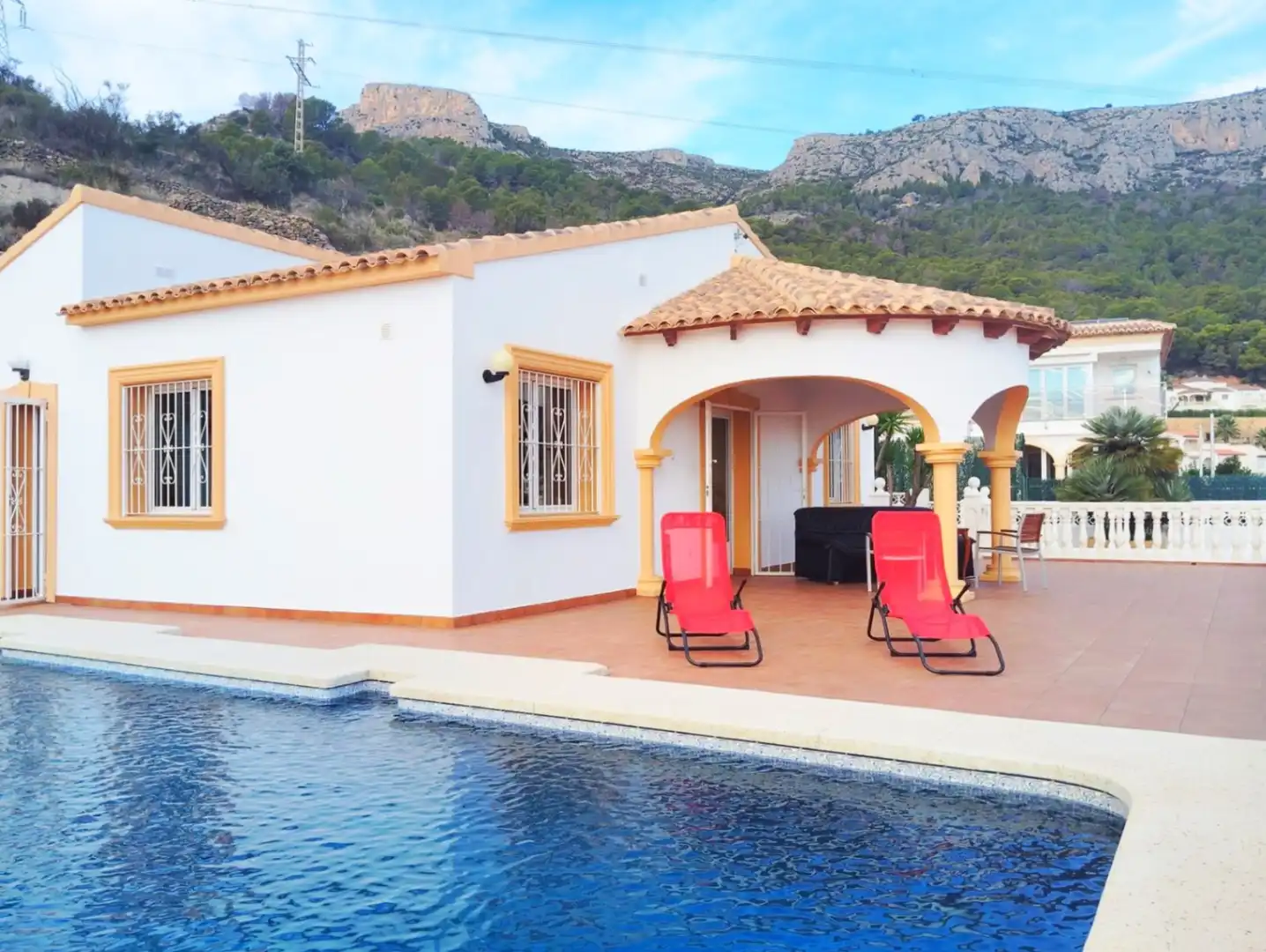 Chalet con piscina en venta en Oltamar - Cucarres