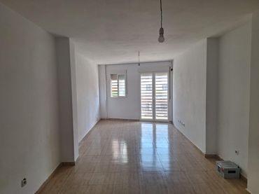 Apartament amb balcó en venda a Casco Antiguo