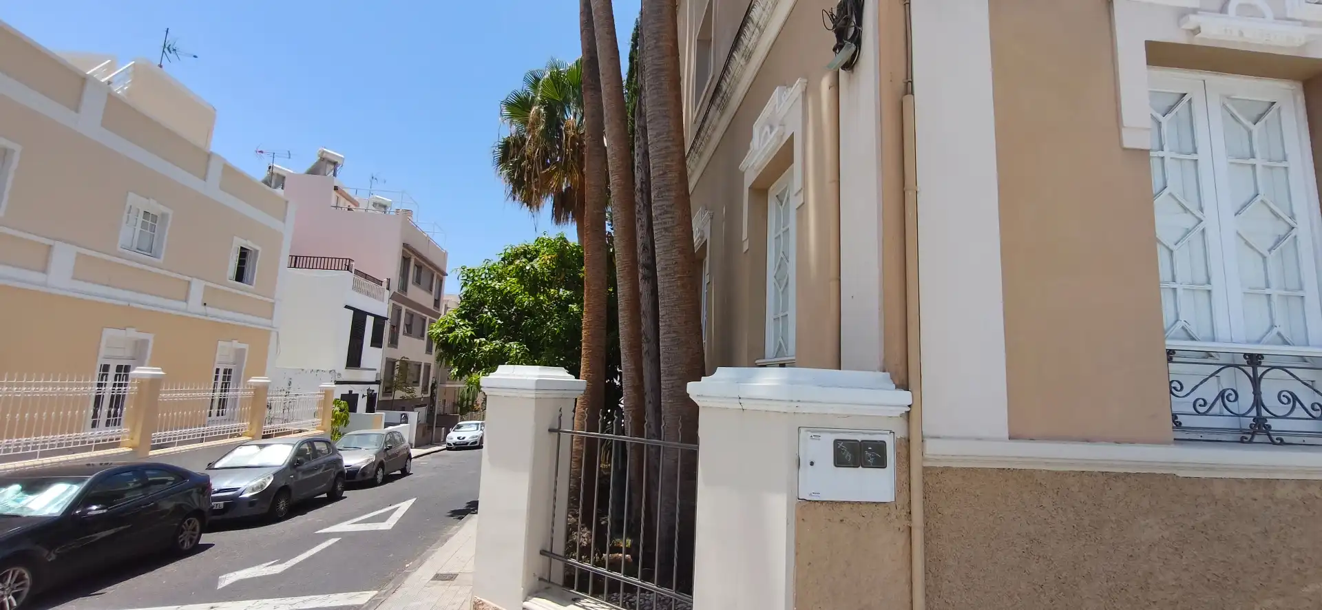 Vista exterior de Pis de lloguer en Santa Cruz de Tenerife amb Aire condicionat, Jardí privat i Parquet