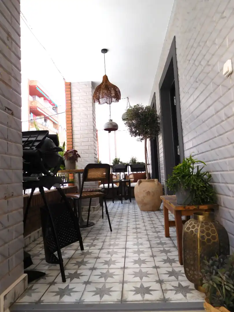 Terrasse von Wohnung zum Verkauf in Torrevieja mit Klimaanlage, Heizung und Privatgarten