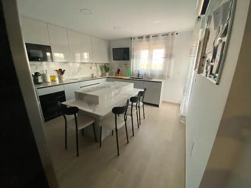 Cocina de Ático en venta en Vélez-Málaga con Aire acondicionado, Calefacción y Terraza