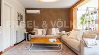 Living room of Single-family semi-detached for sale in Cerdanyola del Vallès  with Air Conditioner, Heating and Private garden