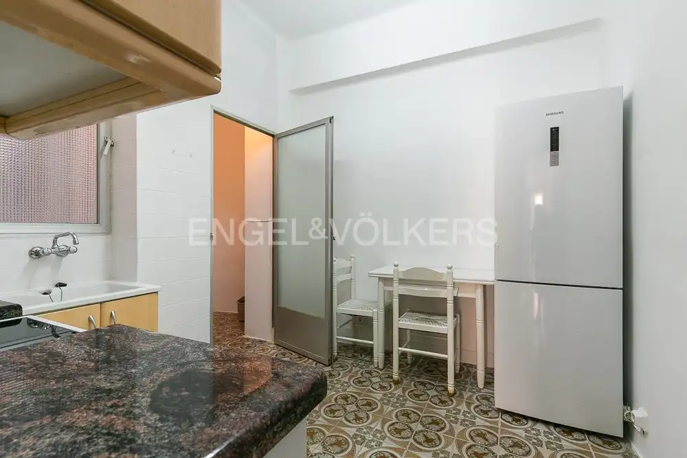 Kitchen of Flat for rent in Valencia  with Air Conditioner, Heating and Pets allowed